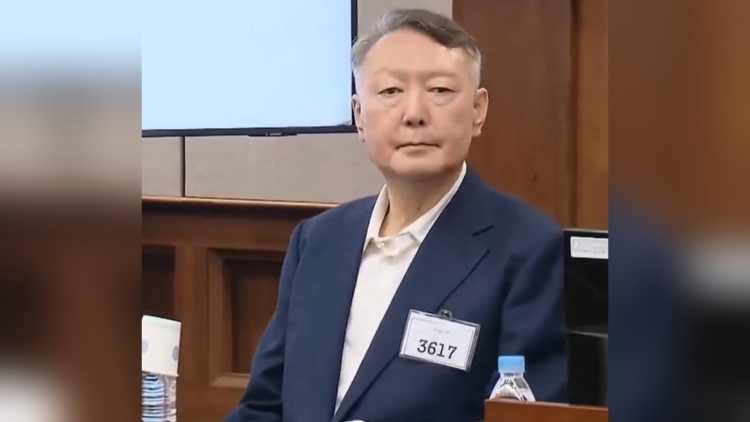 涉嫌濫用職權等案首次庭審結束 韓國前總統尹錫悅否認所有指控