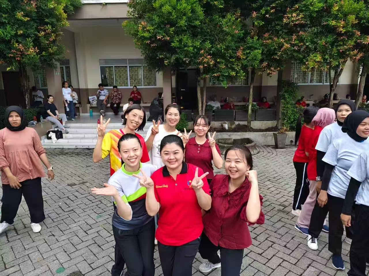 從開封到北乾巴魯：一位外派教師的使命與擔當