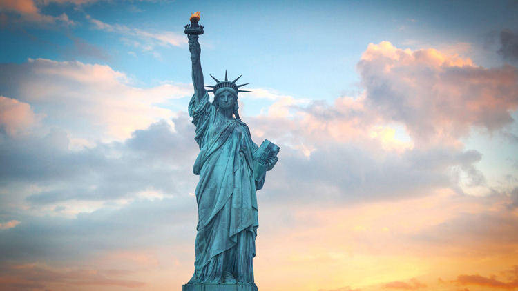 紐約州拒掏錢 自由女神像火炬或因政府停擺而「熄火」