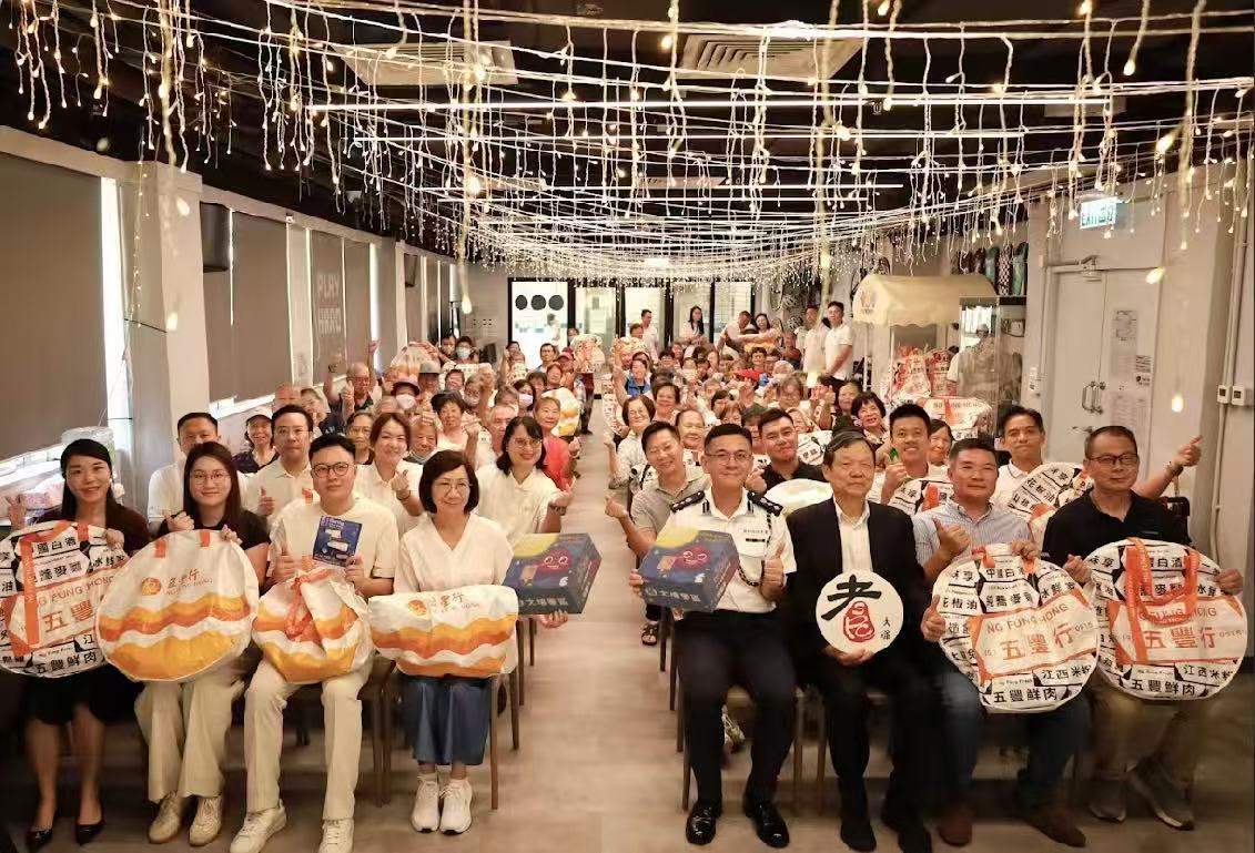 大埔警區中秋宣防騙 五豐行星耀社區送溫情