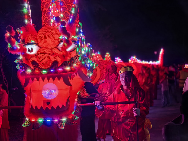 皖歙縣：暌違六載   七賢「板凳巨龍」驚艷歸來