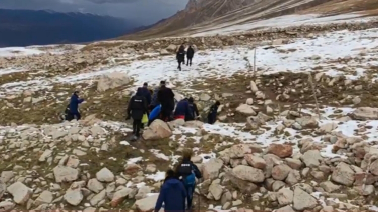 青海通報被困徒步者救援進展：137人安全轉移 1人遇難