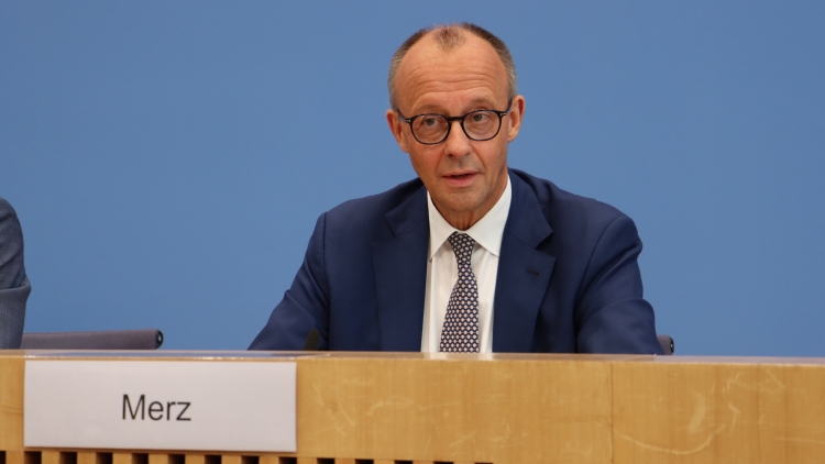 德國總理：歐洲近期無人機干擾事件是「間諜活動」