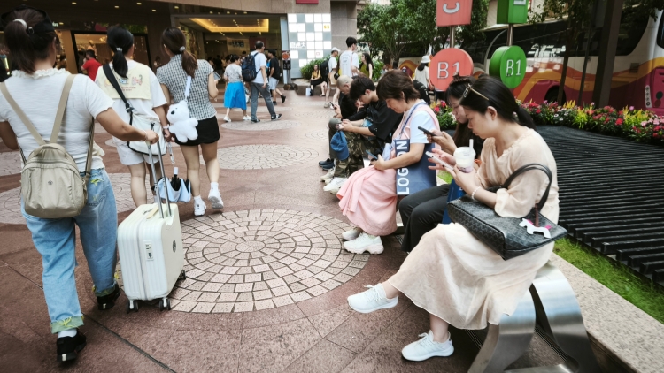 國慶中秋假期前7天 約128.5萬人次內地旅客訪香港