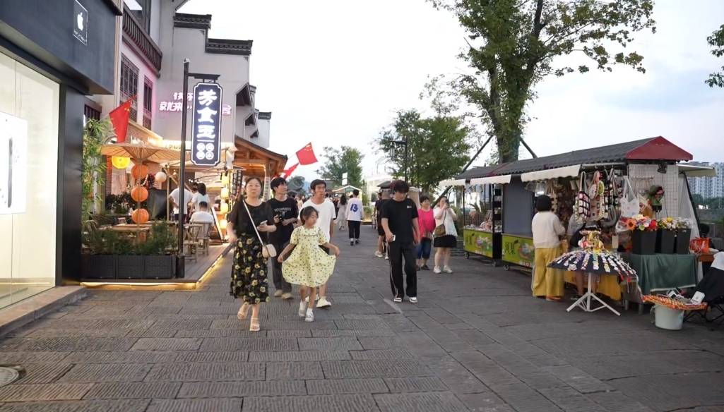 創新商文旅融合場景   皖屯溪「消費春潮」涌動