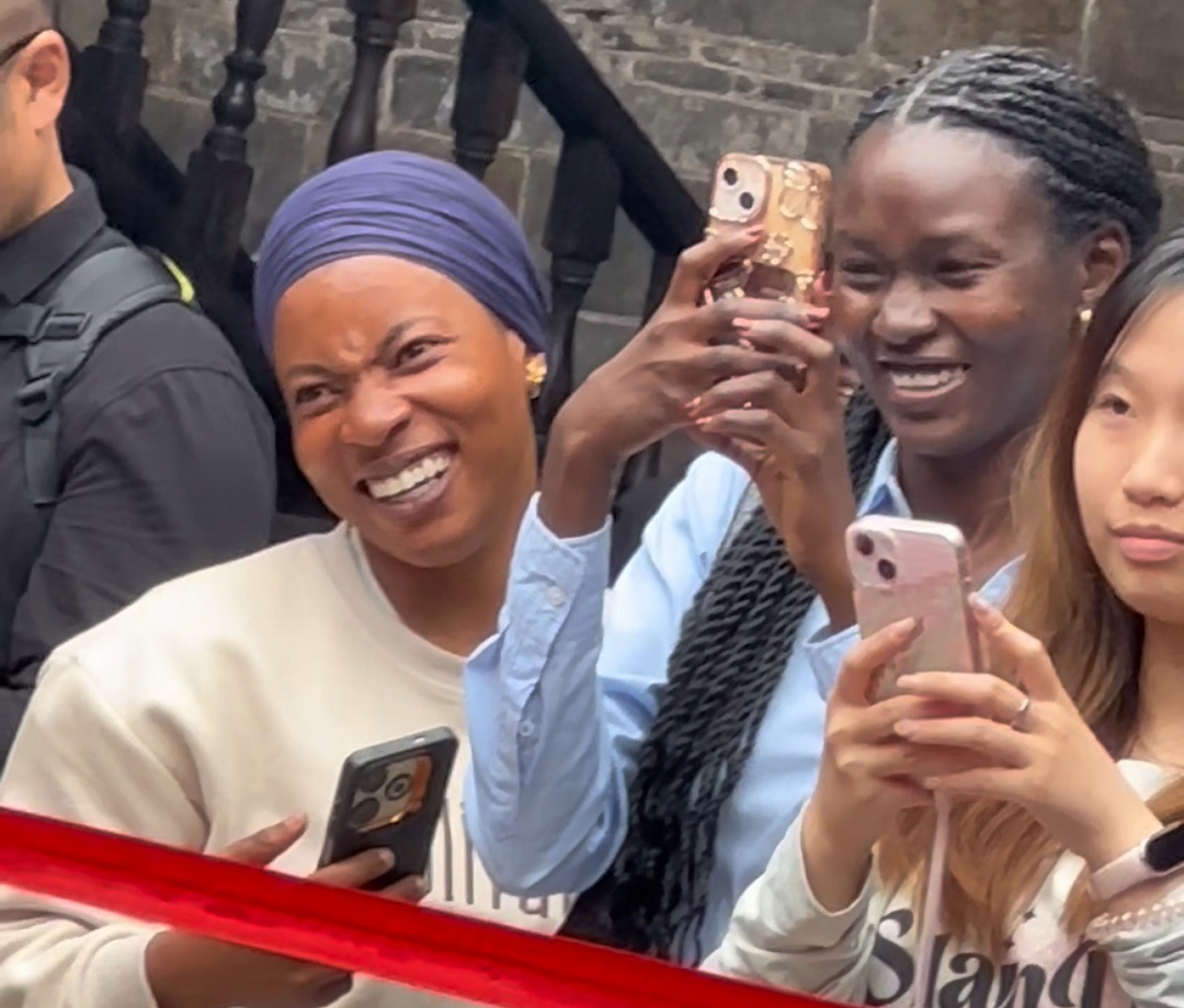 靖港古鎮贏麻了！特色NPC讓遊玩超有戲