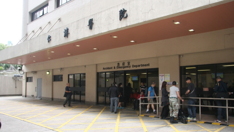 八旬翁疑吃腸粉時睡着鯁喉 昏迷送院不治