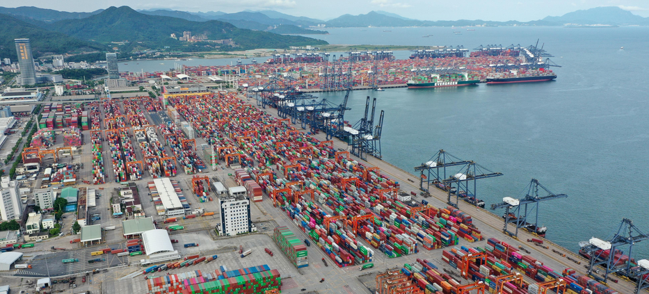 海關總署：前三季度中國進出口總值同比增4% 出口同比增7.1%