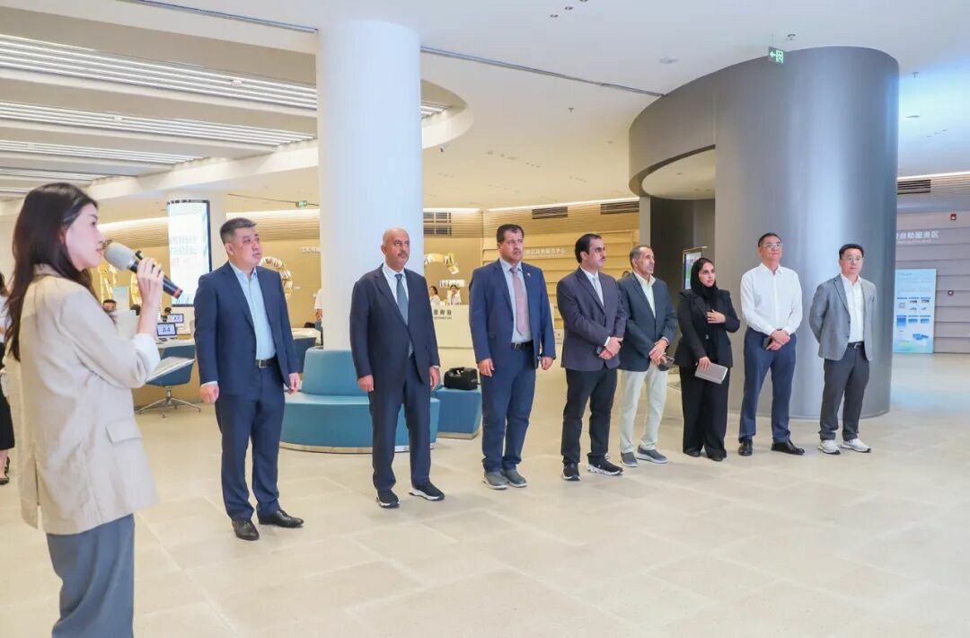 阿曼蘇丹國特別經濟區代表團到訪海口江東新區