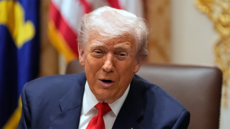 特朗普向遭槍殺的政治盟友柯克追授總統自由勳章