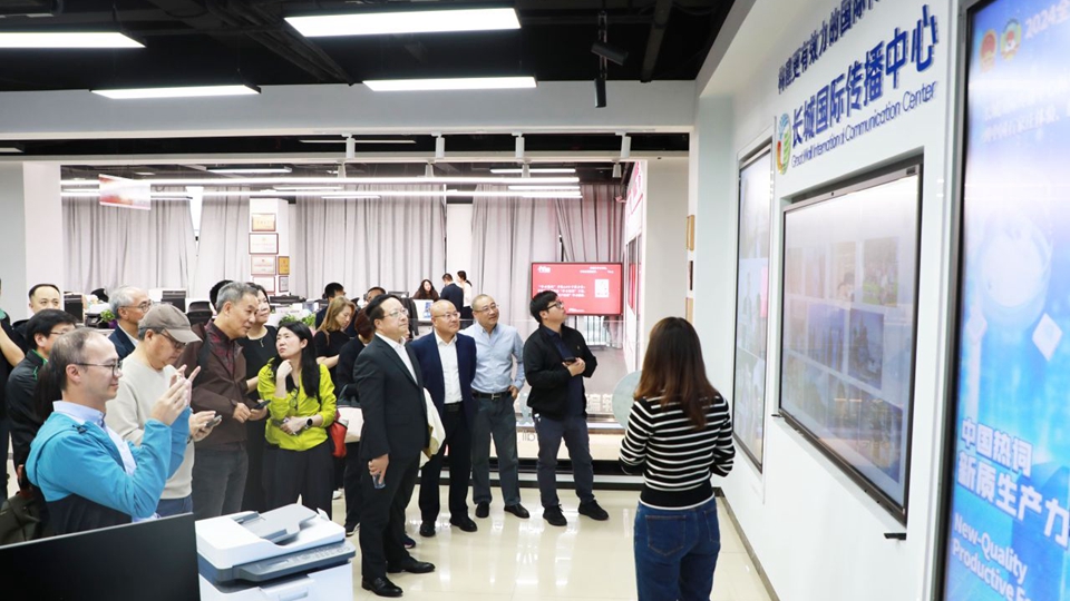 香港傳媒高層內地參訪團走進河北