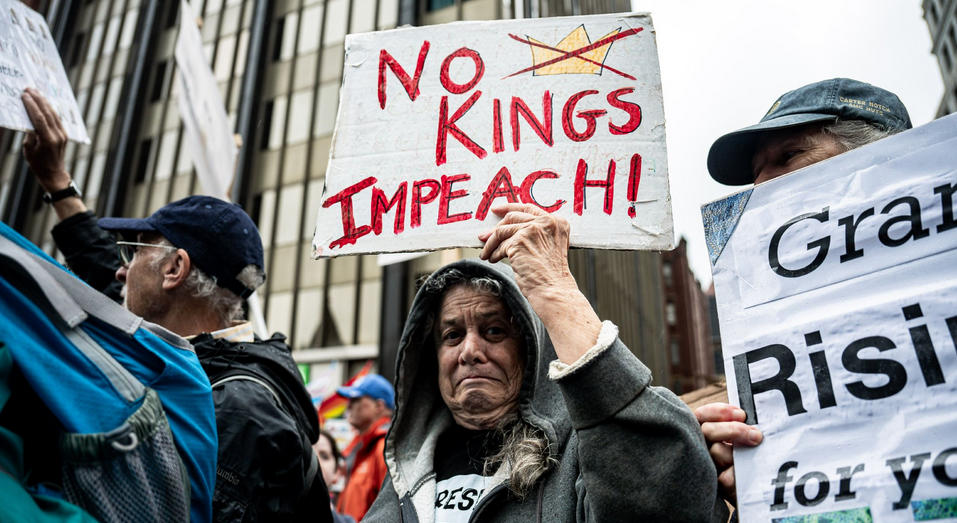 美國多地再次舉行「不要國王」大規模抗議活動