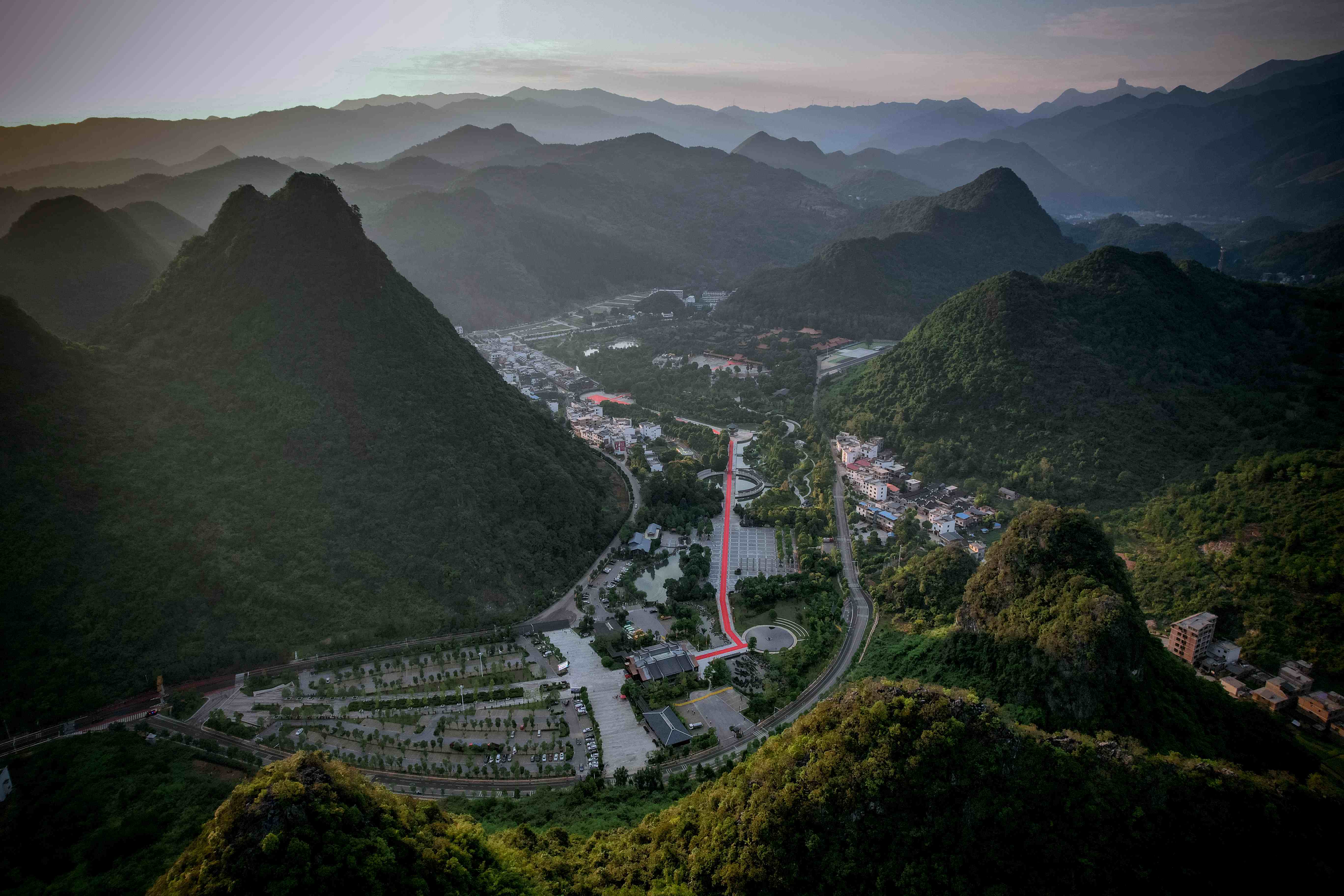 湖南寧遠縣委書記毛政：美景不遠 就在寧遠