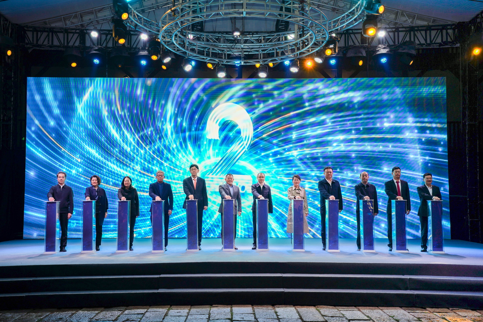 2025山東金秋消費季青島啟幕國際消費場景全球推廣引港企關注