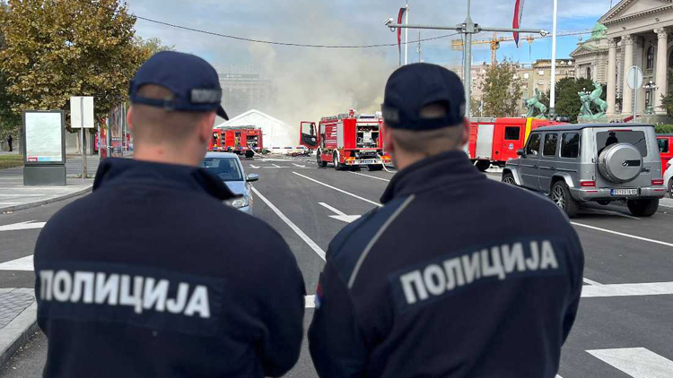 塞爾維亞首都發生槍擊和縱火事件 武契奇發表講話