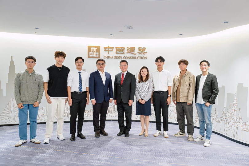 中建香港組織香港大學生參加「建築科技上海考察團」 助青年了解最新建築科技