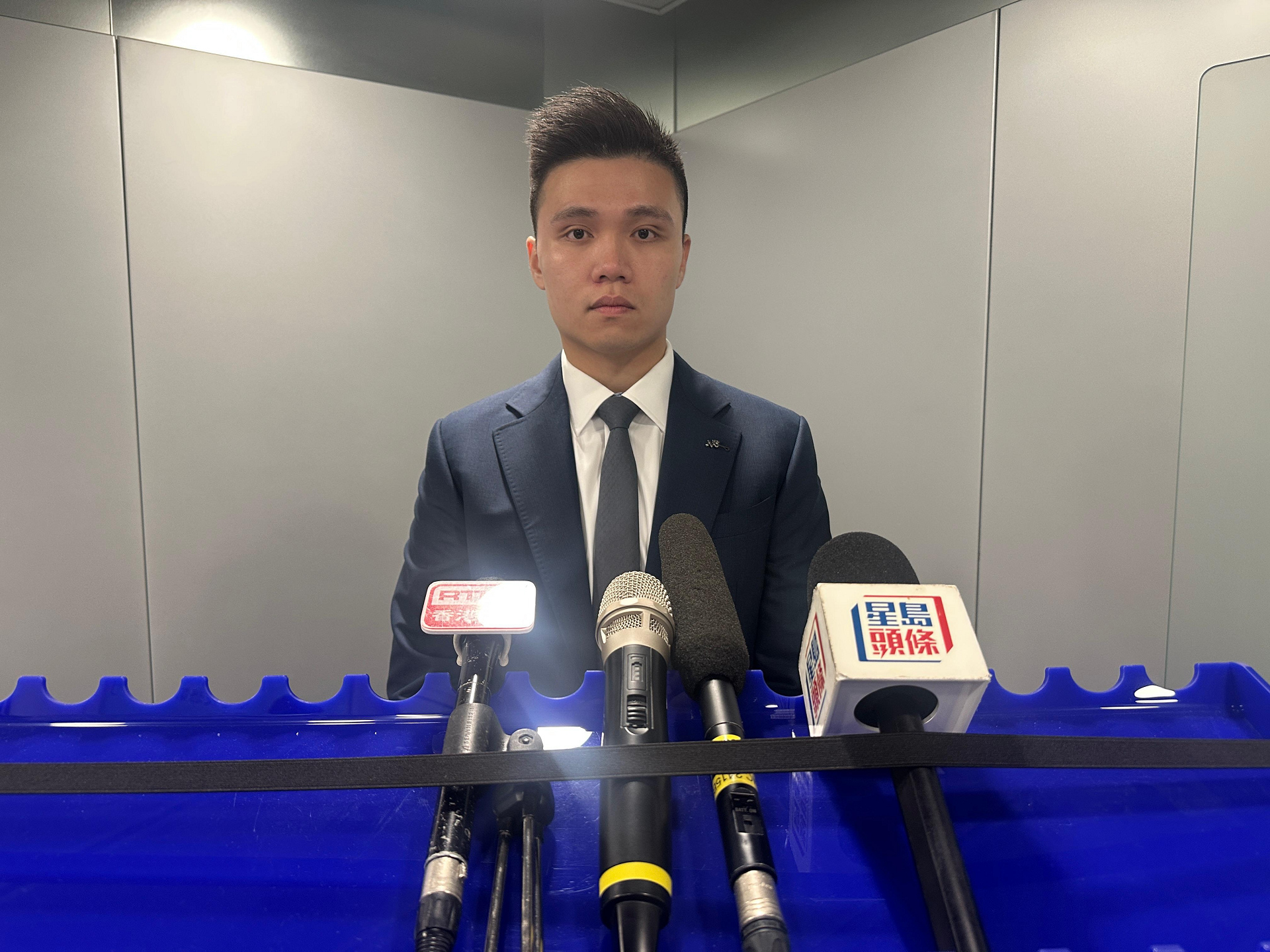 警方荃灣搗破毒品儲存倉 拘一男檢3100萬元可卡因