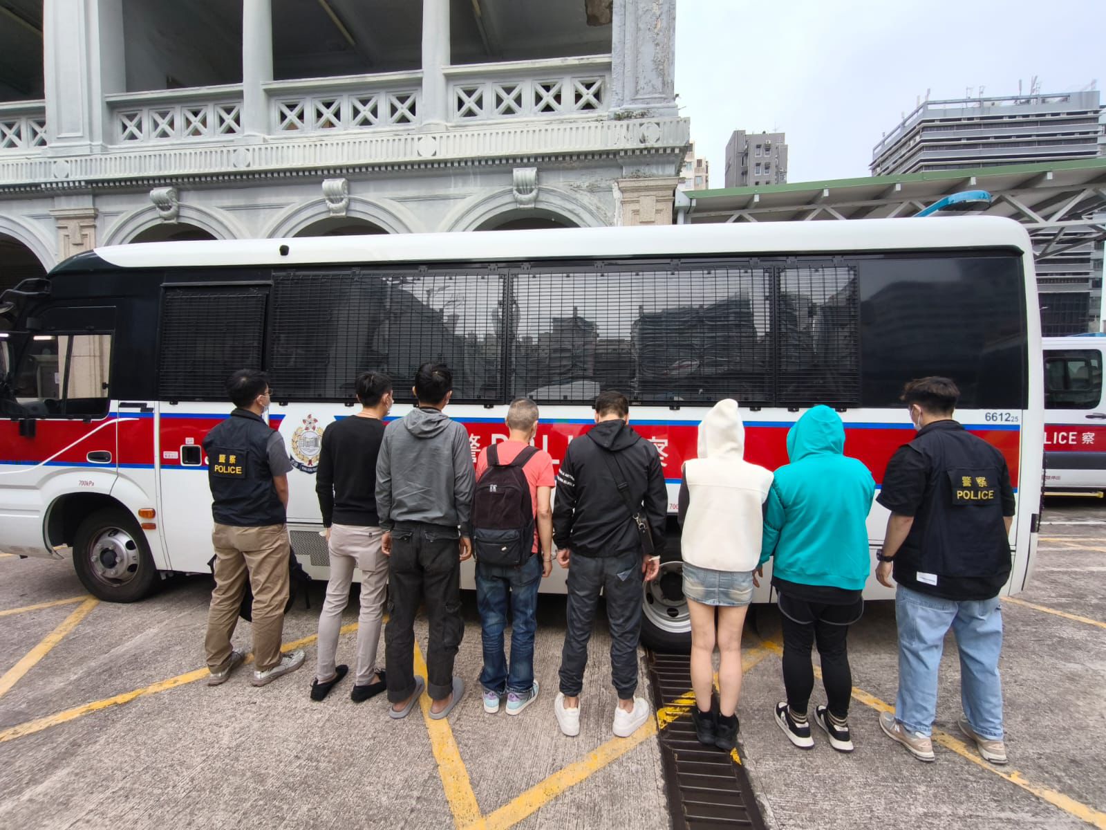 警方旺角破釣魚機賭場 拘捕6名男女