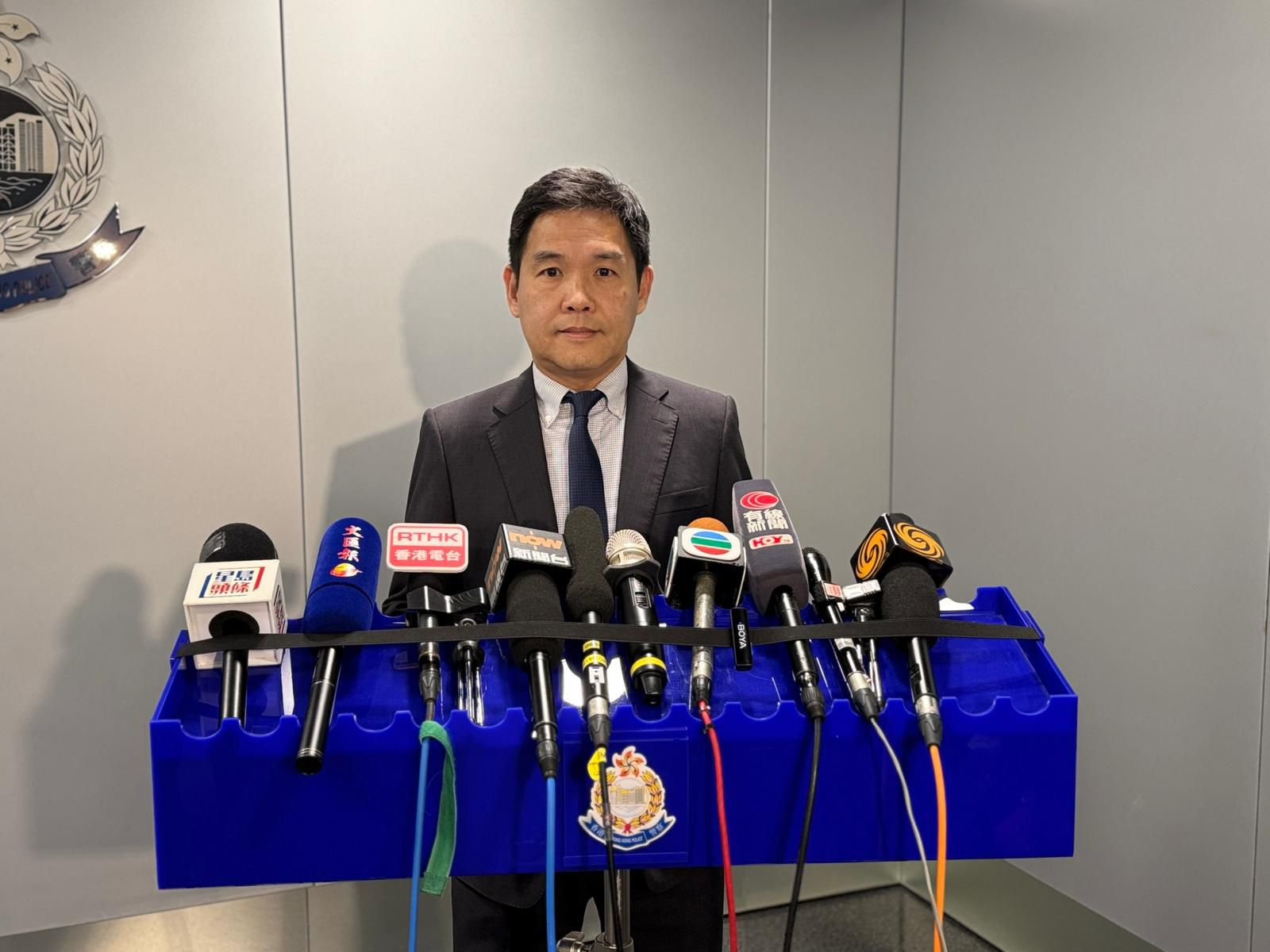 警方國安處拘捕5名男女 涉黑暴期間提供武器予暴徒 