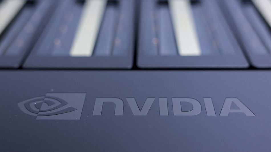 新一代芯片未來5季銷售額料達5000億美元 英偉達市值破5萬億美元