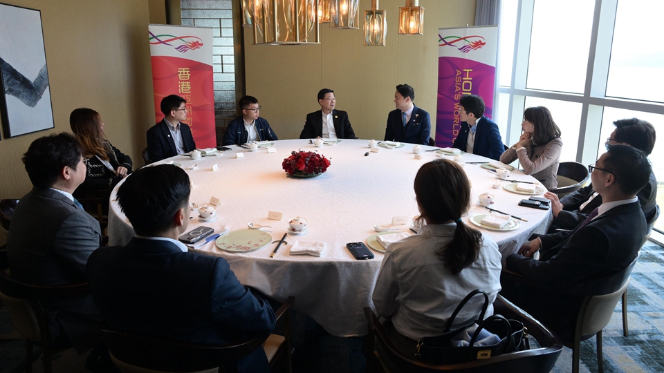 李家超展開韓國訪問行程 與在韓港人及港企代表會面交流