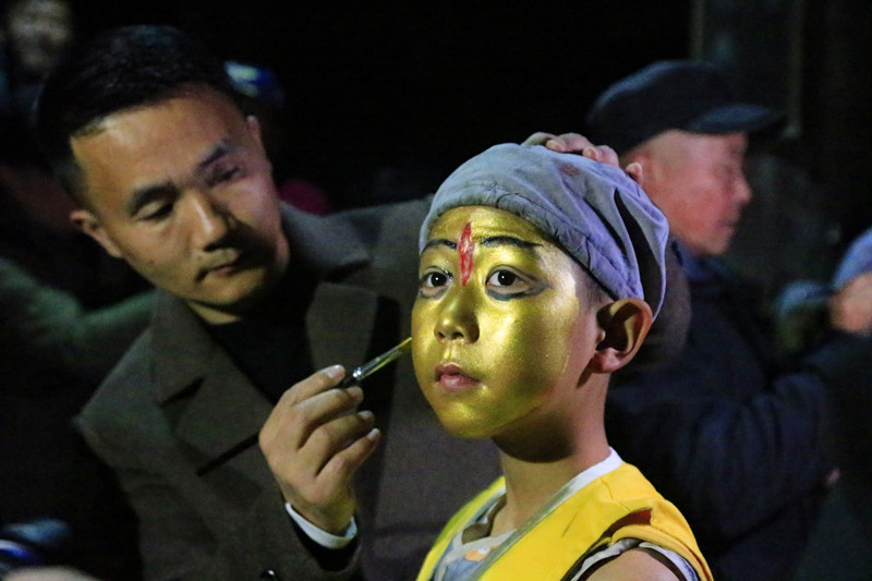 皖歙縣三陽鎮：非遺臉譜繪神韻 創新傳承展風華