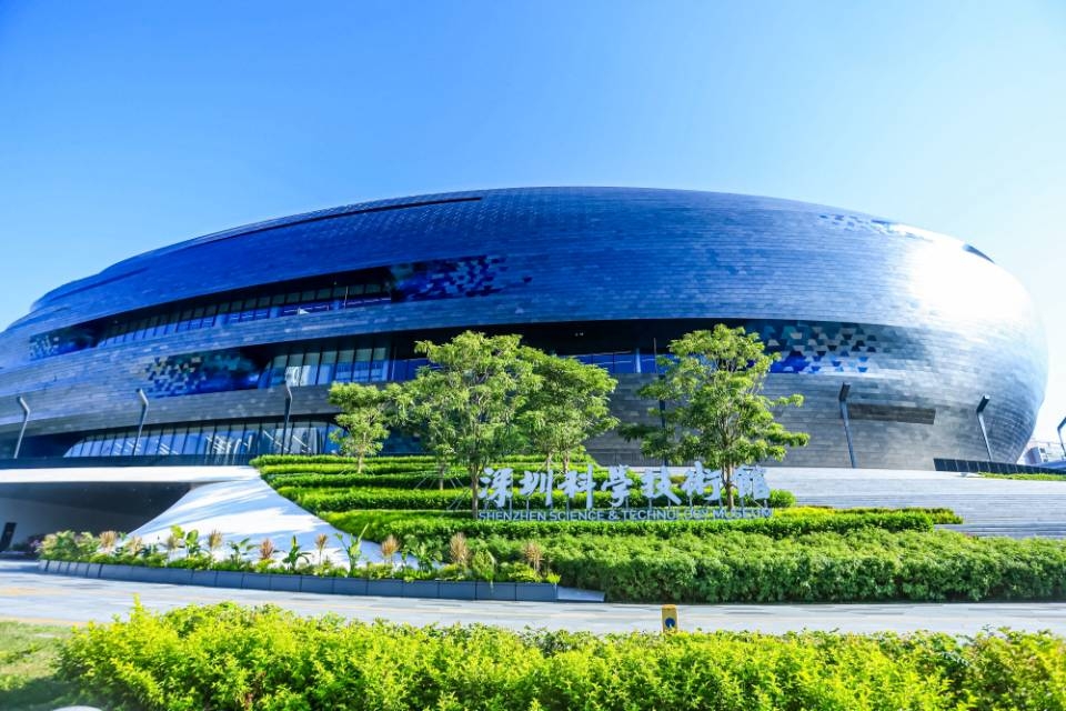 有片︱2025世界華文媒體社長總編輯走進深圳頂流地標「宇宙飛船」