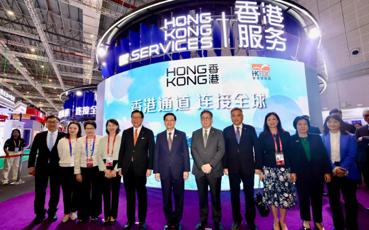 李家超率團出席上海進博會 380家港企參展數目創歷來新高