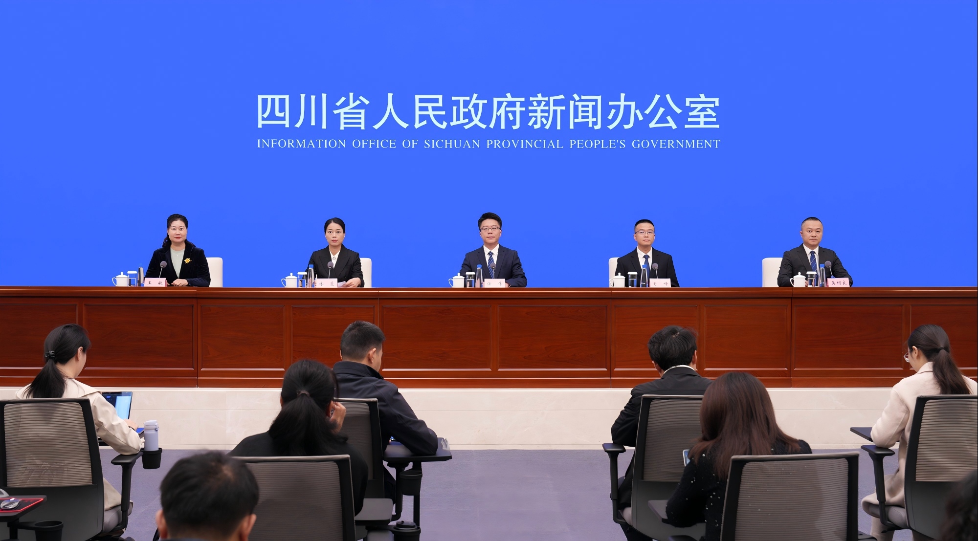 走好「淬鍊」之路  四川隆昌四步助力玻陶產業在傳承與創新中實現產業升級