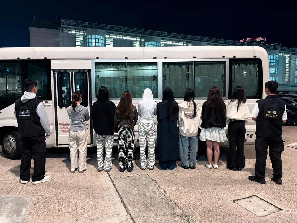 警方油尖打擊黑工掃黃 拘捕25名男女 