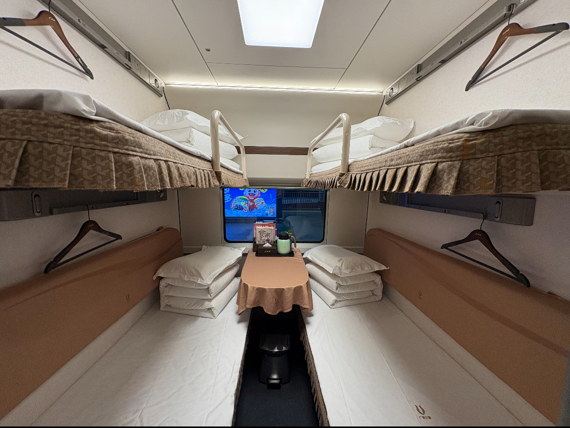  深滬高鐵增開夜間動臥助力「夕發朝至」便捷出行