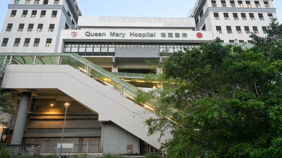 13歲男童感染甲流併發肺炎及胸腔積液 目前瑪麗醫院深切治療部留醫