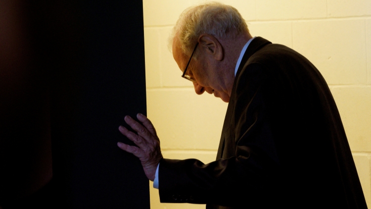 巴菲特告別信分享投資智慧 巴郡開啟新篇章（附股東信全文）