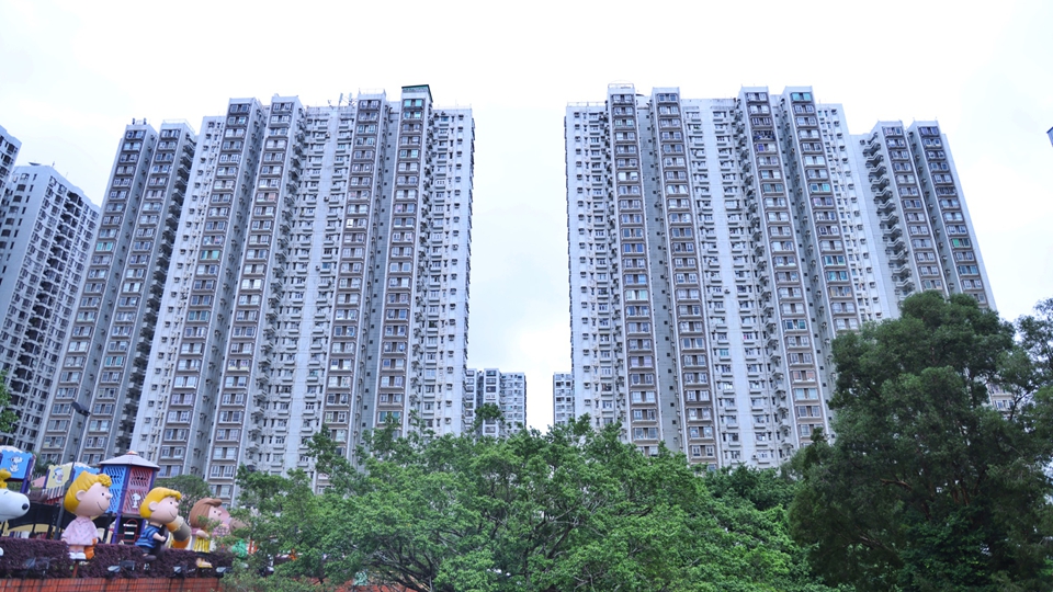 【港樓】樓市成交回暖 首10個月二手樓買賣3.7萬宗