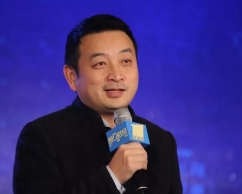 攜程大股東梁建章向香港博士生發5萬生育津貼　