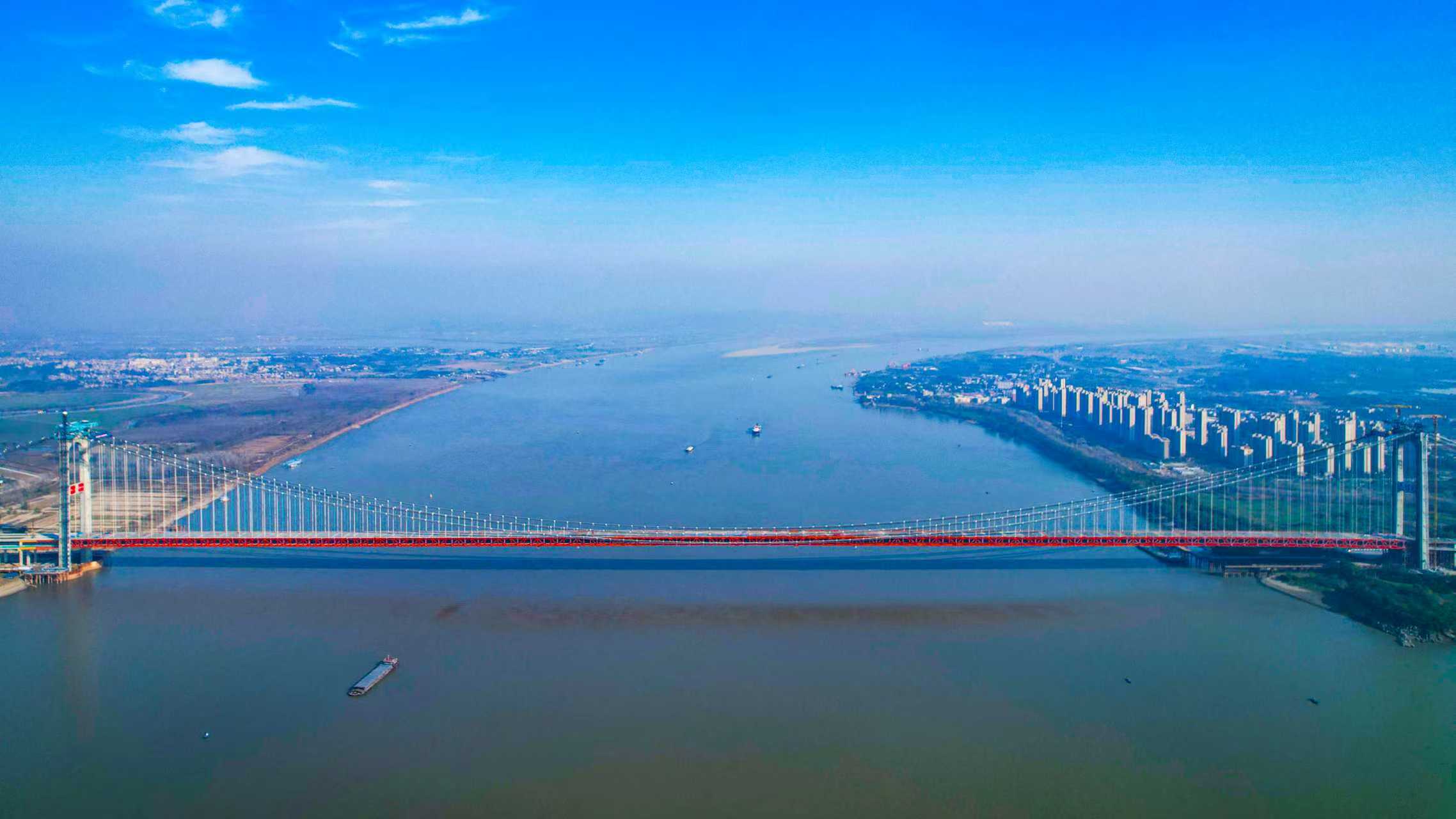 世界最大跨徑四主纜懸索橋合龍