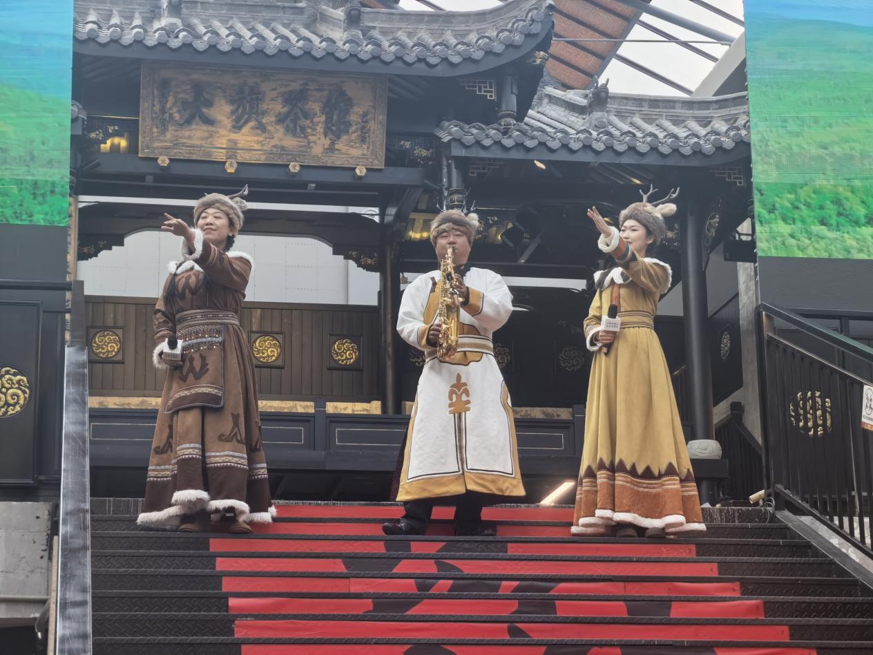 北國冰雪遇川蜀煙火！大興安嶺加格達奇在蓉城「圈粉」