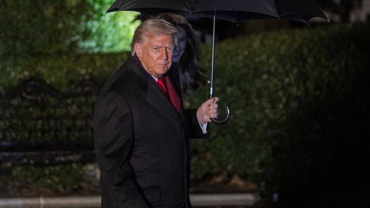 【鑪峰遠眺】特朗普爭取連任面對內外勁敵