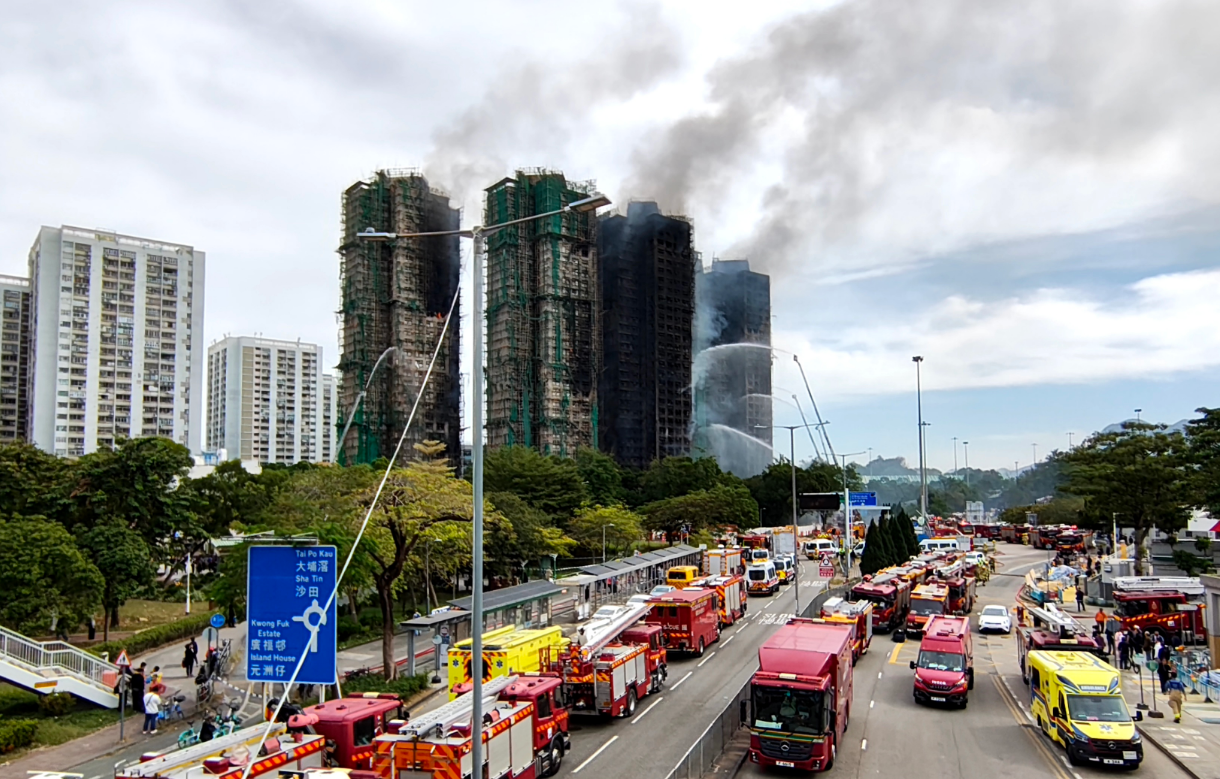 香港福建社團聯會捐款1000萬 支援宏福苑災民家園重建