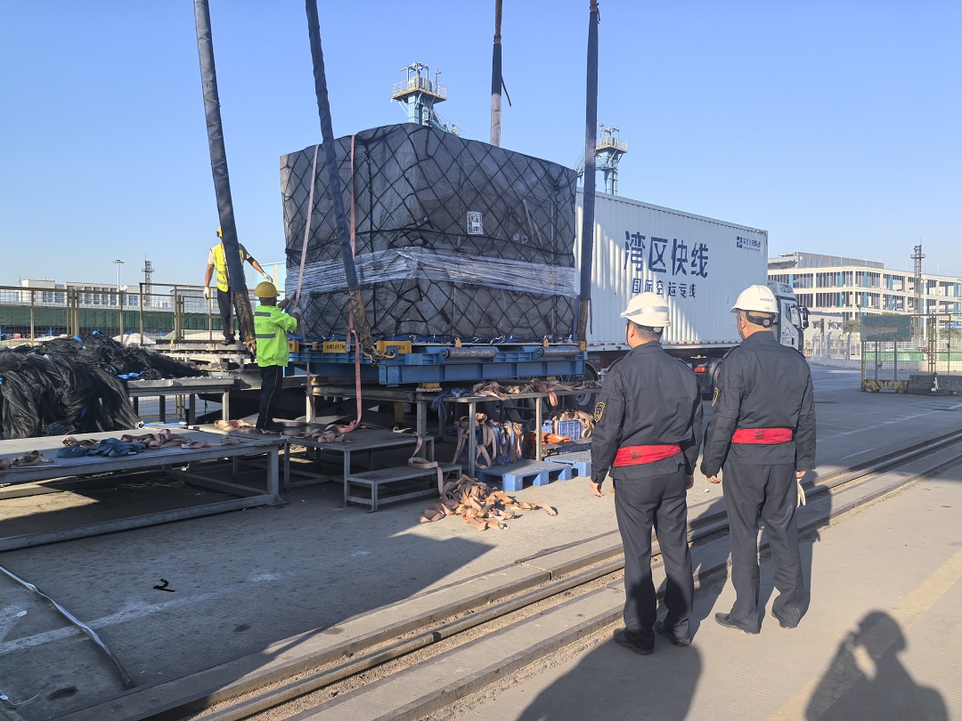 單日超210噸    東莞海事護航空港中心貨量再創新高