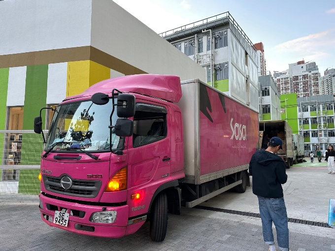 宏福苑大火｜「莎莎美麗人生慈善基金」、郭氏家族及港澳莎莎仝人捐款250萬及損贈物資總值逾250萬