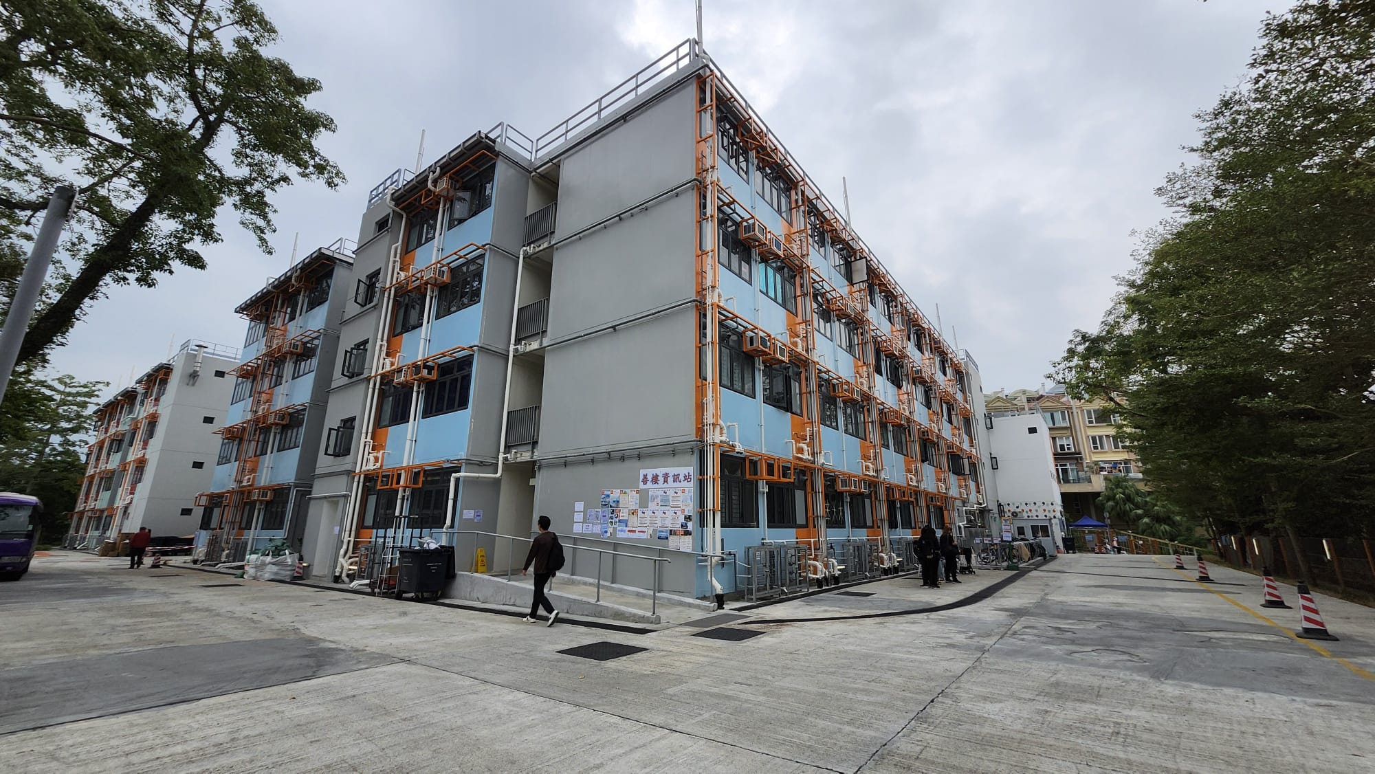 居「善樓」災民走出無奈 國際獅子會義工感安慰