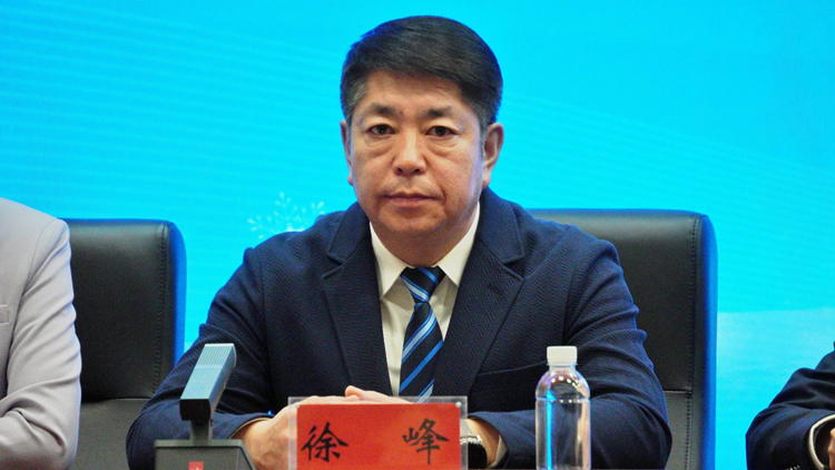 約會哈爾濱 冰雪暖世界｜哈鐵推出冰雪季客運組合拳 助力「文旅」升溫