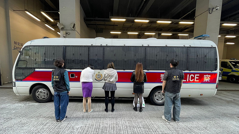 警方油麻地打擊街頭賣淫 拘捕3名女子