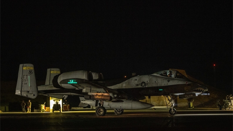 使用逾百枚制導導彈！美軍空襲敘利亞境內「伊斯蘭國」目標