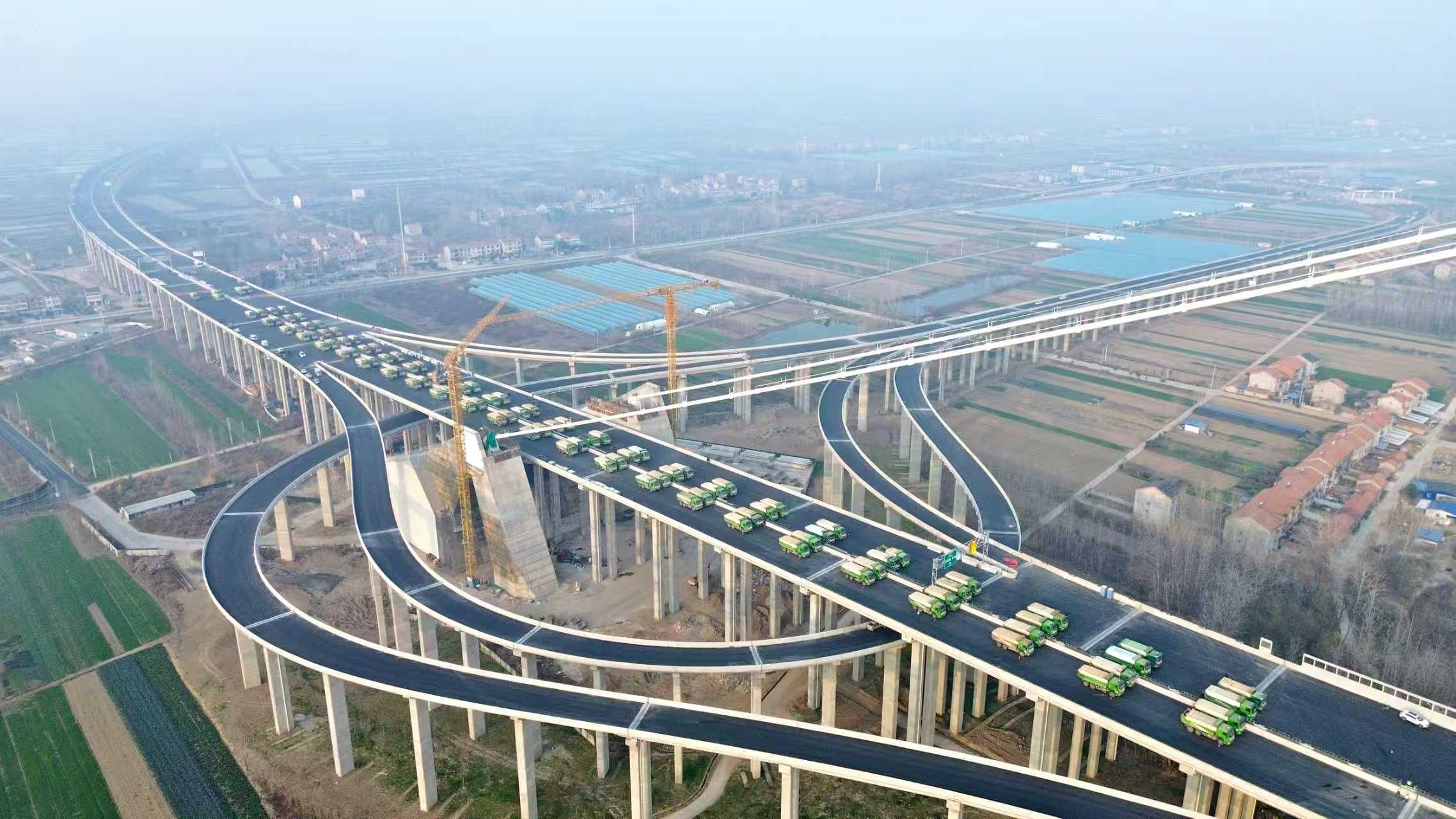 4480噸「終級體檢」！武漢雙柳長江大橋荷載試驗完成