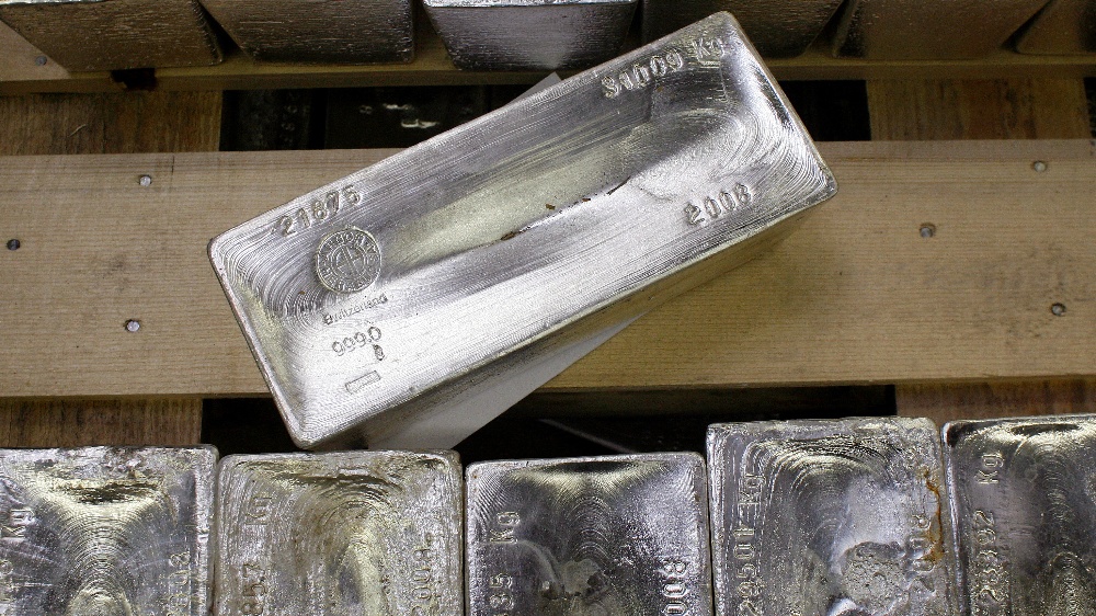 國投白銀LOF復牌再度跌停 溢價率收窄至29.64%