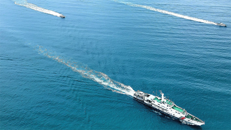 福建海警位台島周邊鄰近海域開展執法管控演練