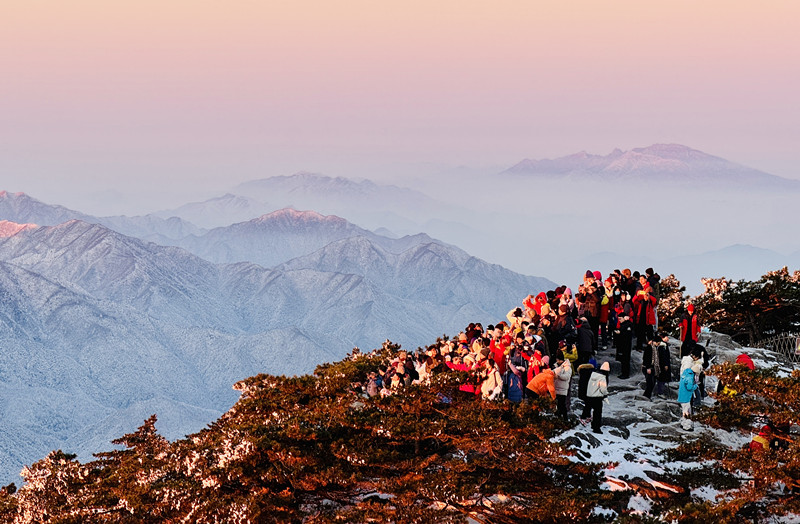 黃山風景區：山色美如畫  活動多姿彩