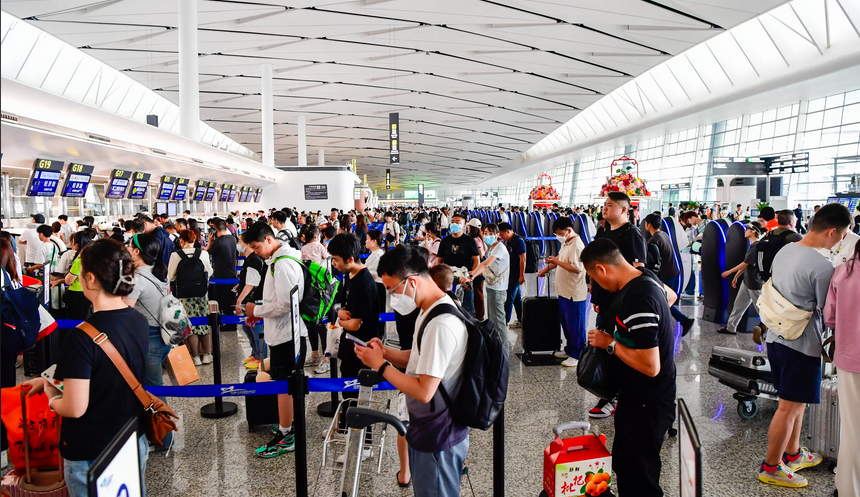 2025年中國民航旅客運輸量達7.7億人次